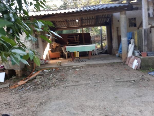 Sítio para Venda - 200m², 3 dormitórios, 4 vagas - Lami