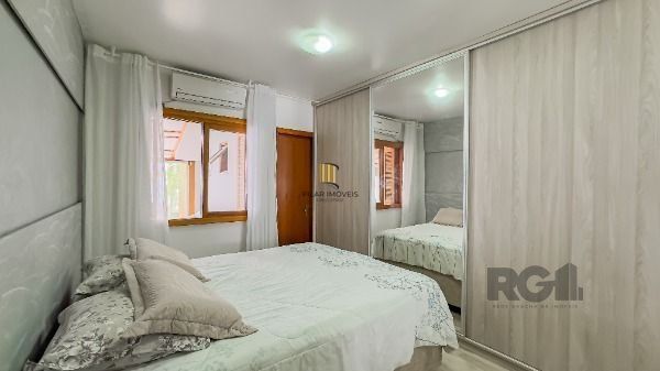 Casa 3 dormitórios no bairro Hípica