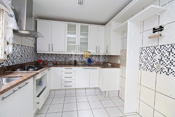 Casa para Venda - 278.12m², 3 dormitórios, sendo 1 suites, 2 vagas - Jardim Isabel