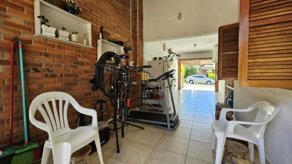 Casa Condominio para Venda - 110m², 3 dormitórios, sendo 1 suites, 1 vaga - Hípica