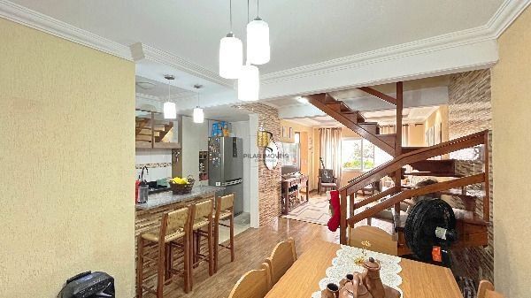 Casa Condominio em Porto Alegre, no bairro Hípica, com 3 dormitório(s), e 3 banheiros, à venda.