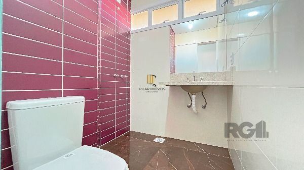 Casa Condominio em Porto Alegre, no bairro Hípica, com 3 dormitório(s), e 3 banheiros, à venda.