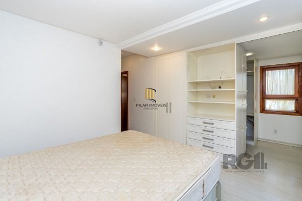 Casa Condominio em Porto Alegre, no bairro Jardim Isabel, com 3 dormitório(s), à venda.