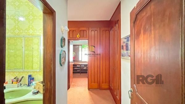 Casa para Venda - 320m², 5 dormitórios, sendo 3 suites, 8 vagas - Ipanema