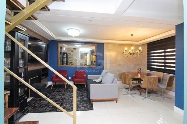 Casa Condominio em Porto Alegre, no bairro Ipanema, com 3 dormitório(s), e 3 banheiros, à venda.