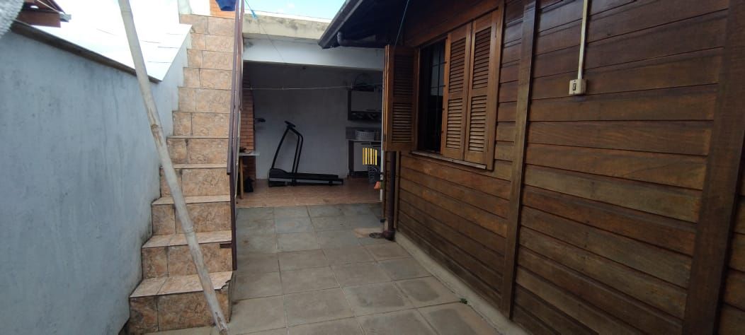 Casa 2 dormitórios no bairro Vila Nova