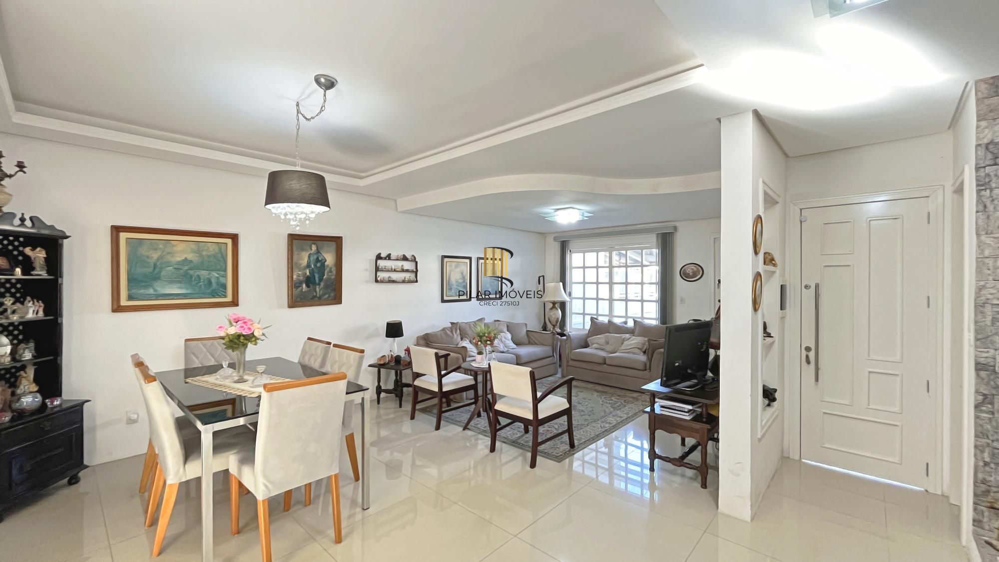 Casa de Condomínio 3 dormitórios no bairro Hípica