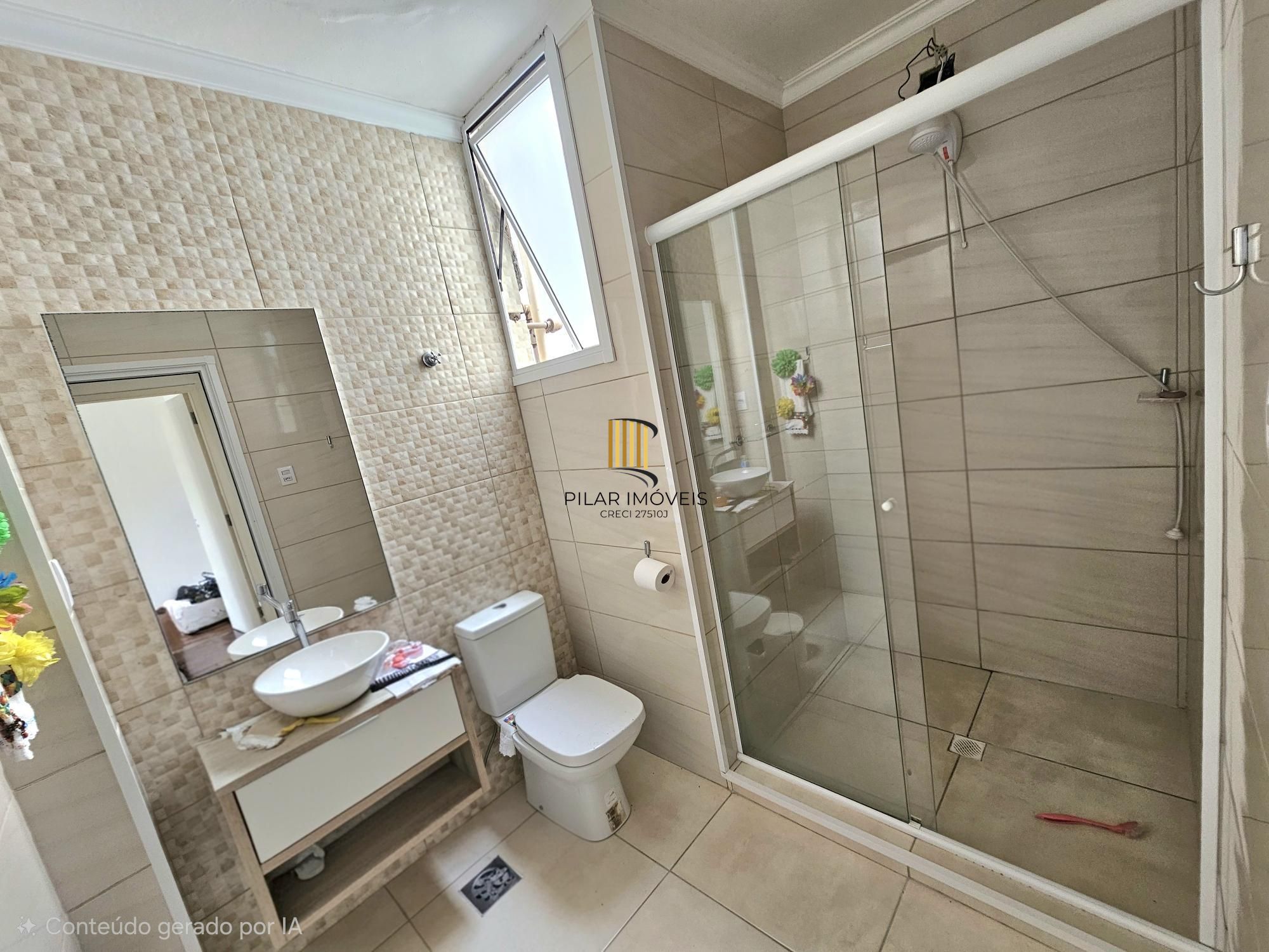 Apartamento com 73,00m² privativos reformado 2 dormitórios dependência de empregada 2 banheiros c/ churrasqueira a 50mts da Av. Bento Gonçalves !