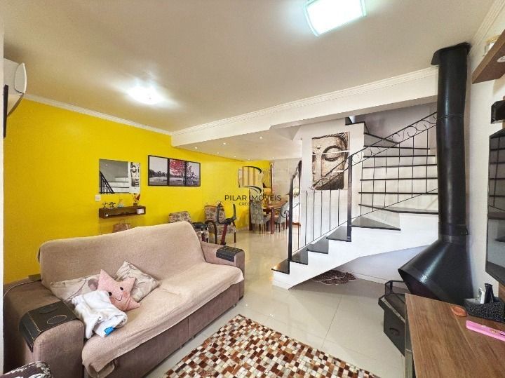 Casa de Condomínio 3 dormitórios no bairro Hípica