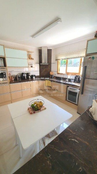 Casa Condominio para Venda - 221m², 3 dormitórios, sendo 1 suites, 3 vagas - Hípica