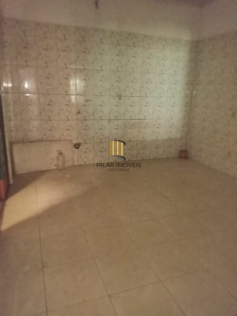 Casa 3 dormitórios no bairro Restinga