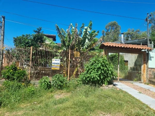 Casa 2 dormitórios no bairro Camaquã