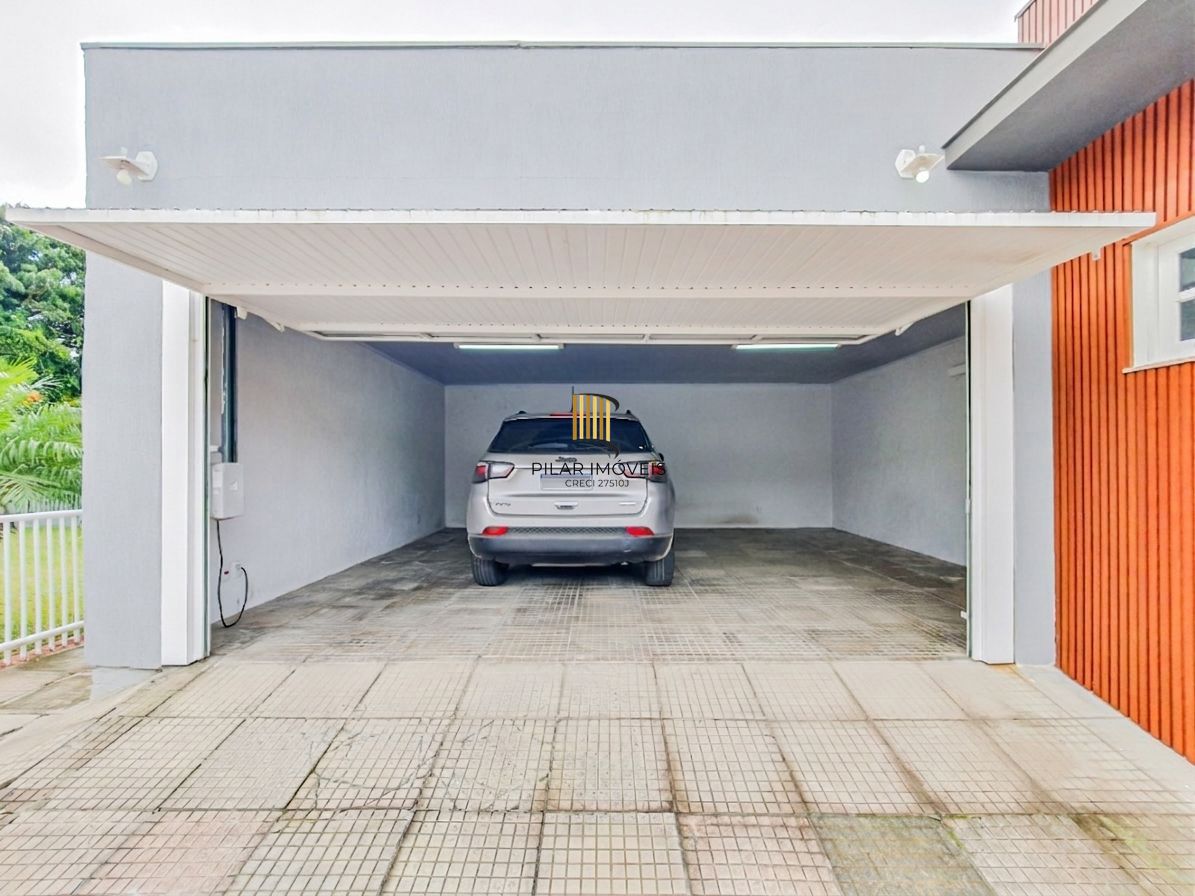 O refúgio perfeito: Casa térrea reformada com piscina e clima de interior!