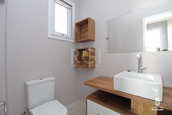 Casa Condominio para Venda - 280m², 3 dormitórios, sendo 1 suites, 5 vagas - Aberta Dos Morros