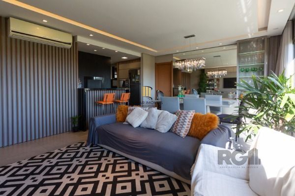 Apartamento em Porto Alegre, no bairro Cavalhada, com 3 dormitório(s), e 3 banheiros, à venda.