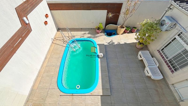 Casa 3 dormitórios no bairro Ipanema