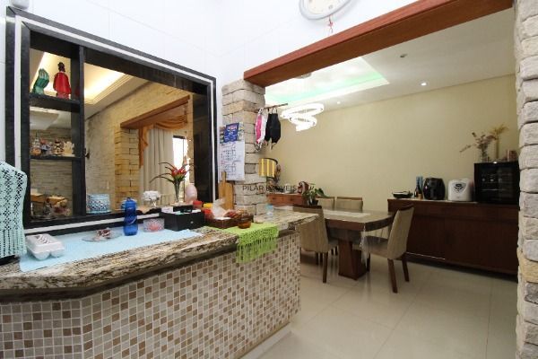 Casa para Venda - 300m², 3 dormitórios, sendo 1 suites, 2 vagas - Ipanema