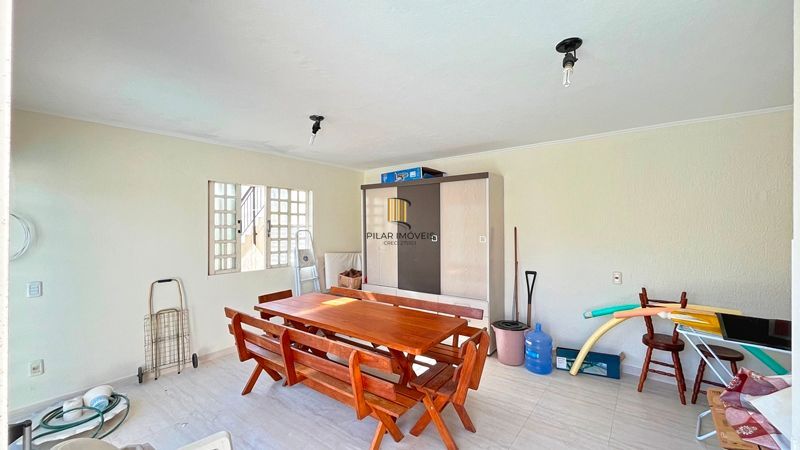Casa 3 dormitórios no bairro Ipanema