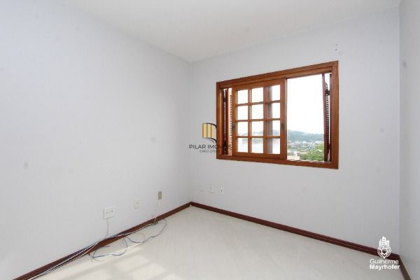 Casa para Venda - 212.52m², 3 dormitórios, sendo 1 suites, 2 vagas - Imperial Parque
