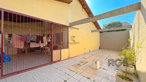 Casa 4 dormitórios no bairro Restinga