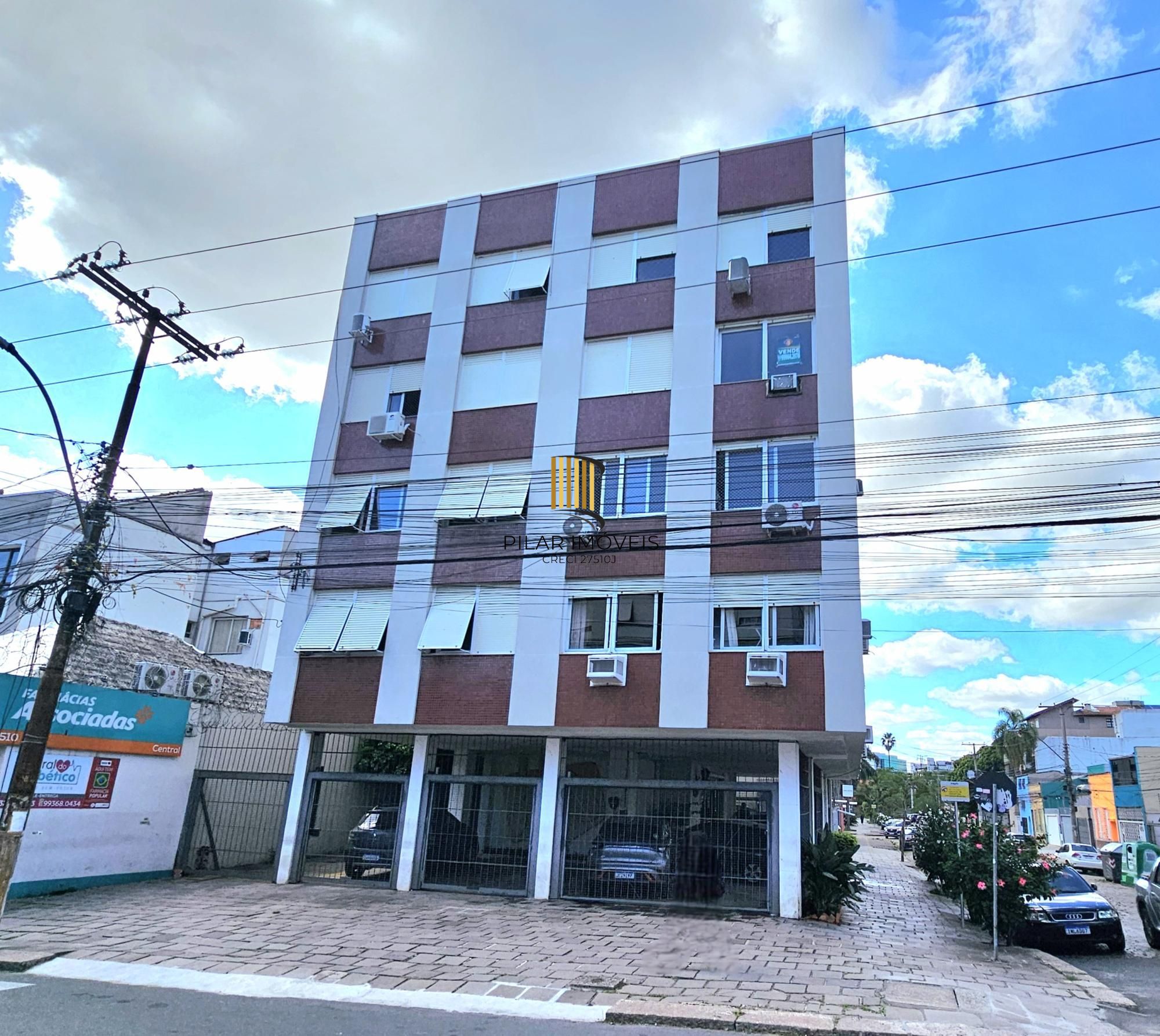 Apartamento para Venda - 102m², 3 dormitórios, sendo 1 suites, 1 vaga - Menino Deus