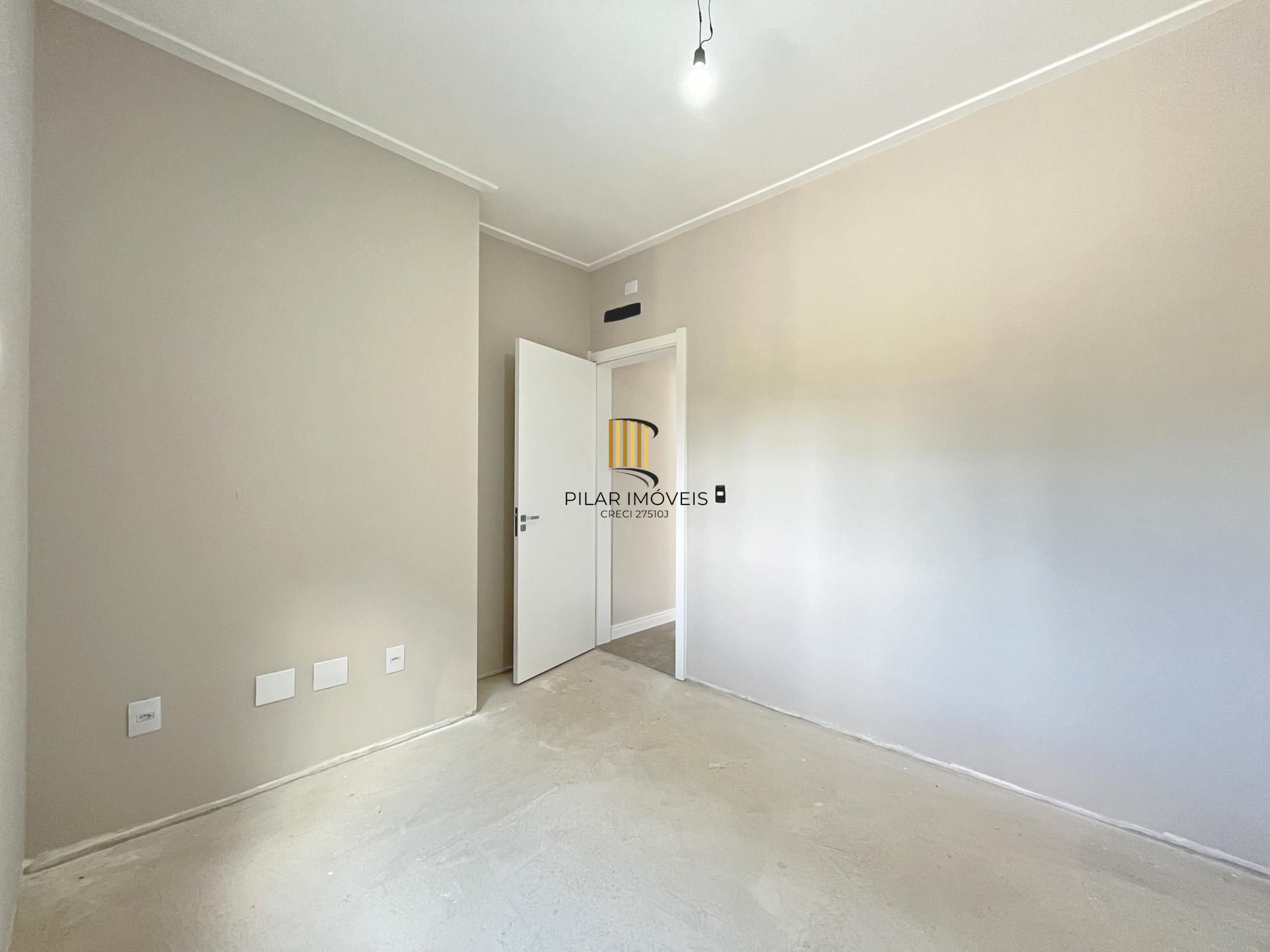 Casa Condominio em Porto Alegre, no bairro Hípica, com 3 dormitório(s), e 3 banheiros, à venda.