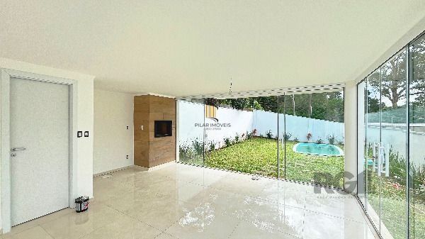 Casa Condominio em Porto Alegre, no bairro Hípica, com 3 dormitório(s), à venda.