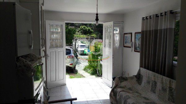 Sítio para Venda - 246m², 3 dormitórios, sendo 2 suites, 6 vagas - Vila Nova