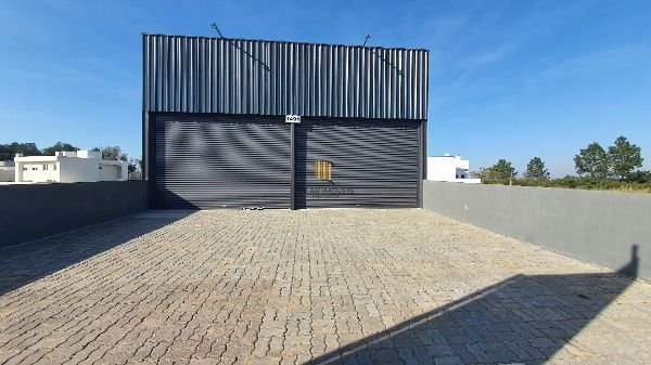 Predio em Porto Alegre, no bairro Hípica, à venda.