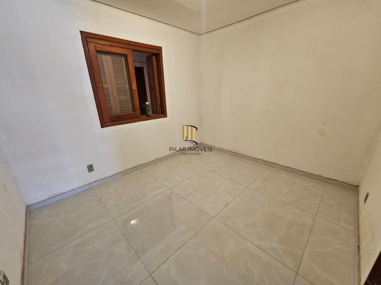 Casa 3 dormitórios no bairro Hípica