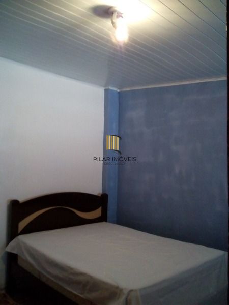 Casa para Venda - 92m², 3 dormitórios, 2 vagas - Restinga