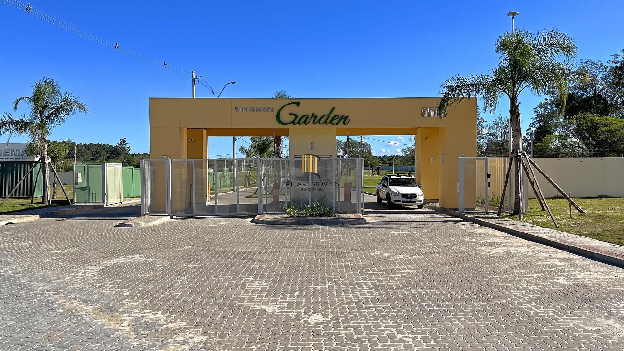 Terreno plano pronto para construir no Condominio fechado Nova Ipanema Garden.  7 x 21  de esquina.  Para morar ou investir.