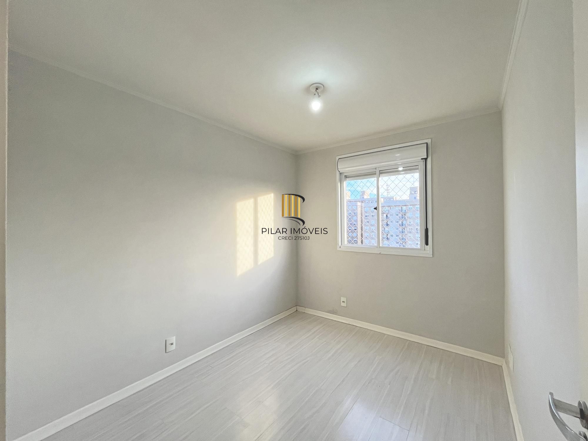 Apartamento 3 dormitórios no bairro Camaquã