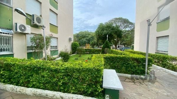 Apartamento em Porto Alegre, no bairro Vila Nova, com 1 dormitório(s), e 1 banheiros, à venda.