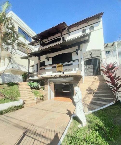 Casa Comercial em Porto Alegre, no bairro Tristeza, à venda.