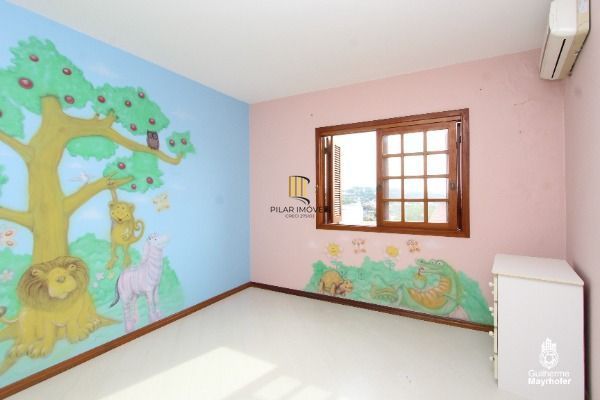 Casa para Venda - 212.52m², 3 dormitórios, sendo 1 suites, 2 vagas - Imperial Parque