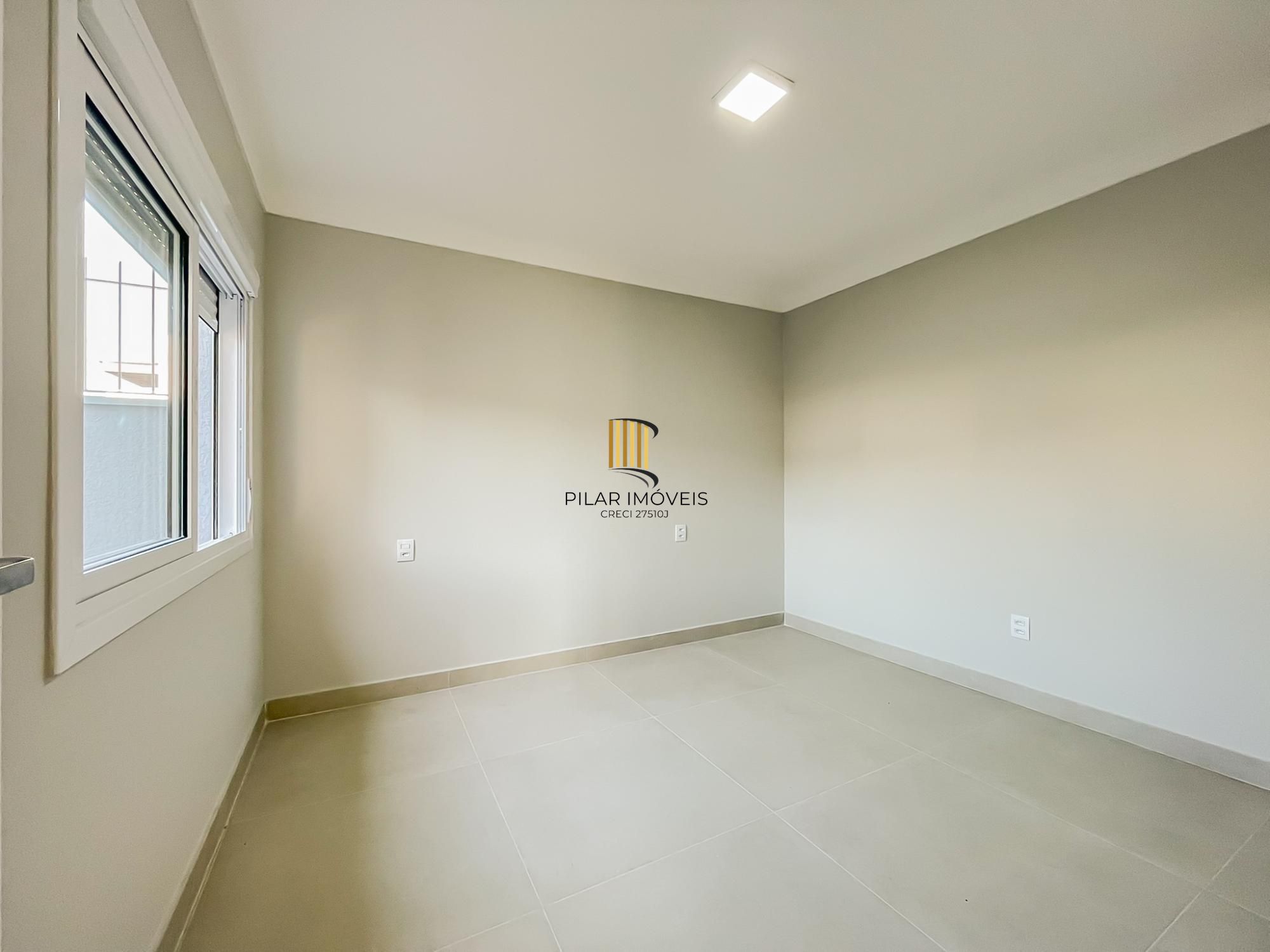 Residência com 3 dormitórios em excelente localização no bairro Hípica