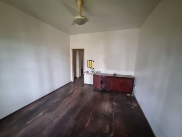 Casa 4 dormitórios no bairro Camaquã