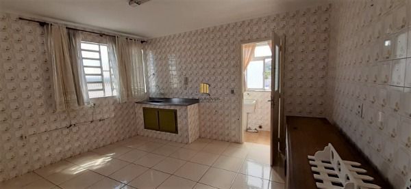 Apartamento em Porto Alegre, no bairro Camaquã, com 2 dormitório(s), e 2 banheiros, à venda.