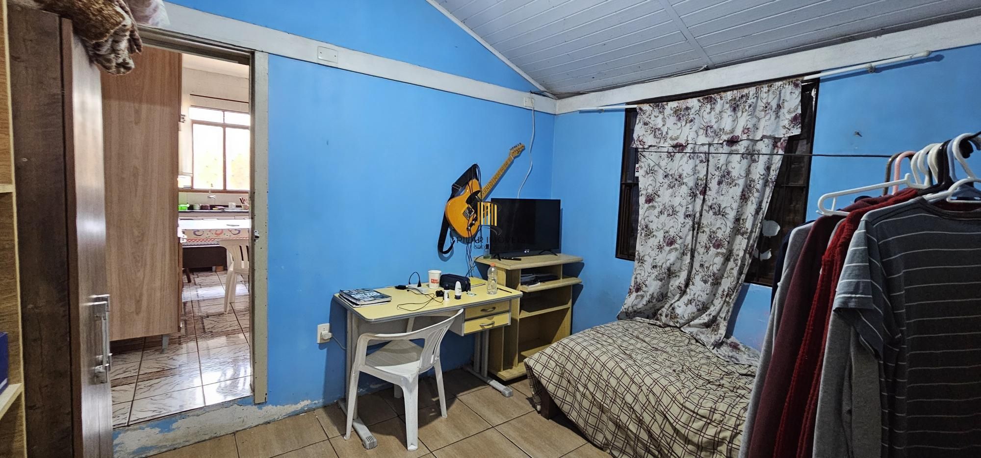 Casa 3 dormitórios no bairro Hípica