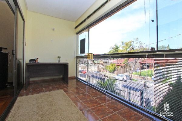 Casa para Venda - 229.6m², 3 dormitórios, sendo 1 suites, 4 vagas - Cavalhada