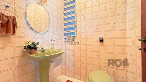 Casa para Venda - 320m², 5 dormitórios, sendo 3 suites, 8 vagas - Ipanema