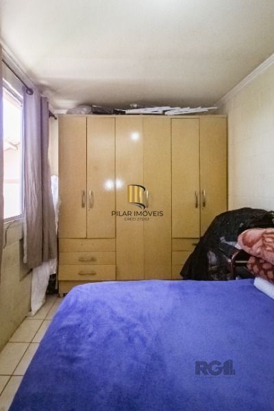Apartamento em Porto Alegre, no bairro Vila Nova, com 2 dormitório(s), e 2 banheiros, à venda.