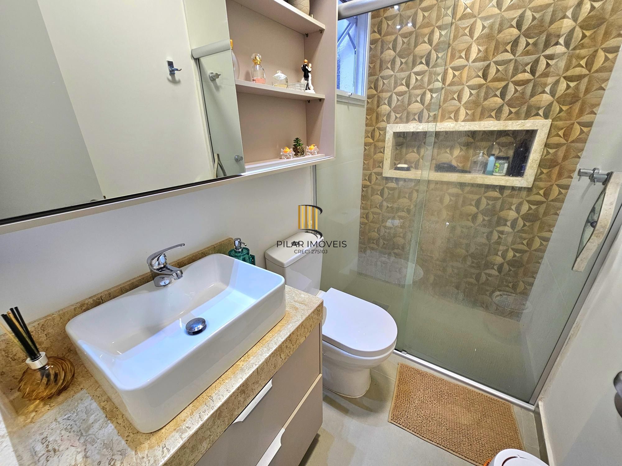 Casa para Venda - 90m², 3 dormitórios, sendo 1 suites, Hípica