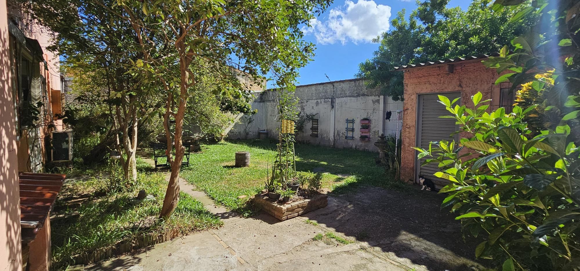 Casa 4 dormitórios no bairro Restinga