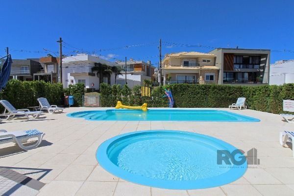 Casa para Venda - 236m², 5 dormitórios, sendo 4 suites, 2 vagas - Lagos De Nova Ipanema
