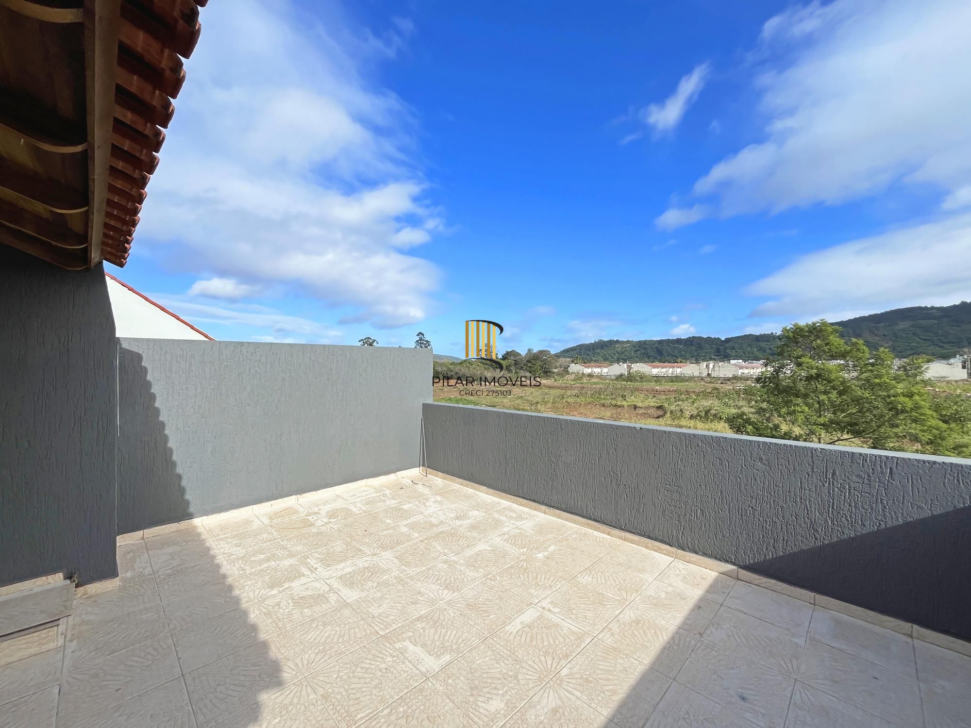 Casa 3 dormitórios no bairro Hípica