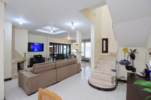 Casa Condominio para Venda - 137m², 3 dormitórios, sendo 1 suites, 3 vagas - Hípica