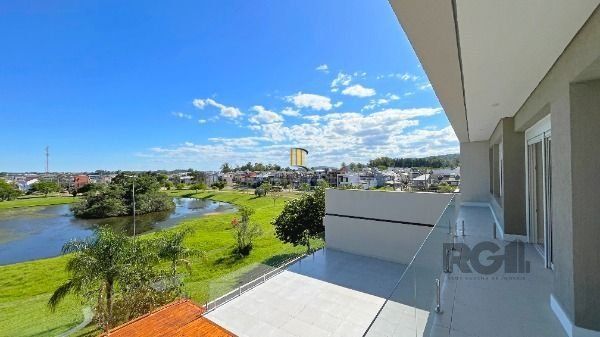 Casa Condominio em Porto Alegre, no bairro Hípica, com 3 dormitório(s), e 3 banheiros, à venda.