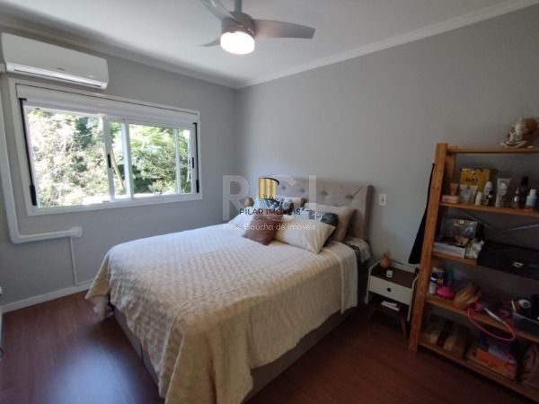 Apartamento em Porto Alegre, no bairro Ipanema, com 2 dormitório(s), e 2 banheiros, à venda.